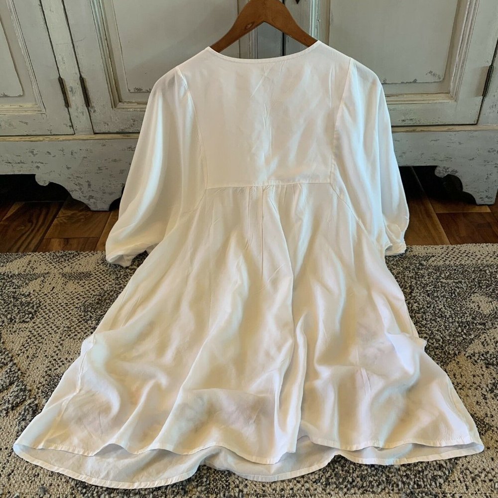 New Boho Floral Embroidered White Tunic Dress - Picture 7 of 9